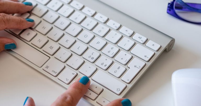 Blog în Română sau Engleză? Care Este mai Bun?