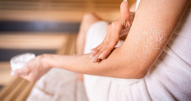 Top 3 rețete de EXFOLIANTE NATURALE făcute acasă și care funcționează
