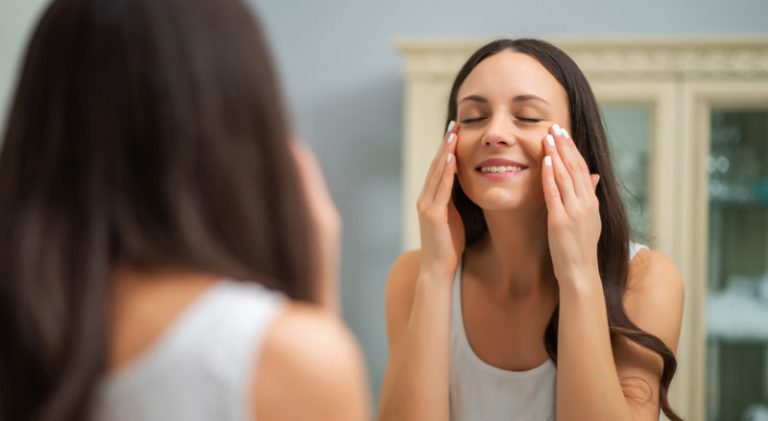 Îngrijirea tenului cu acid hialuronic