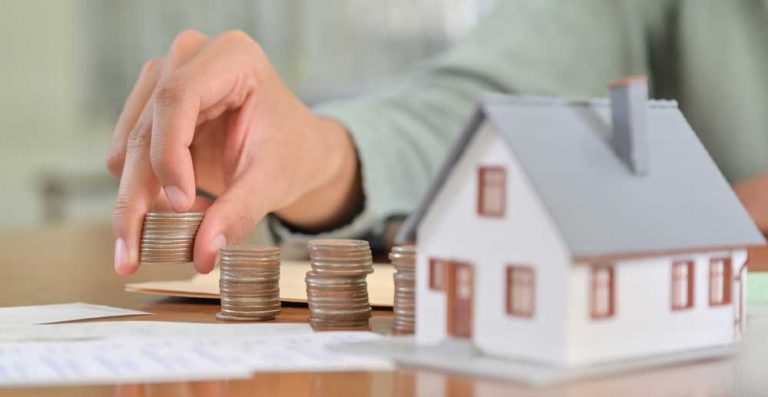 Sub 20% dintre romani economisesc pentru batranete